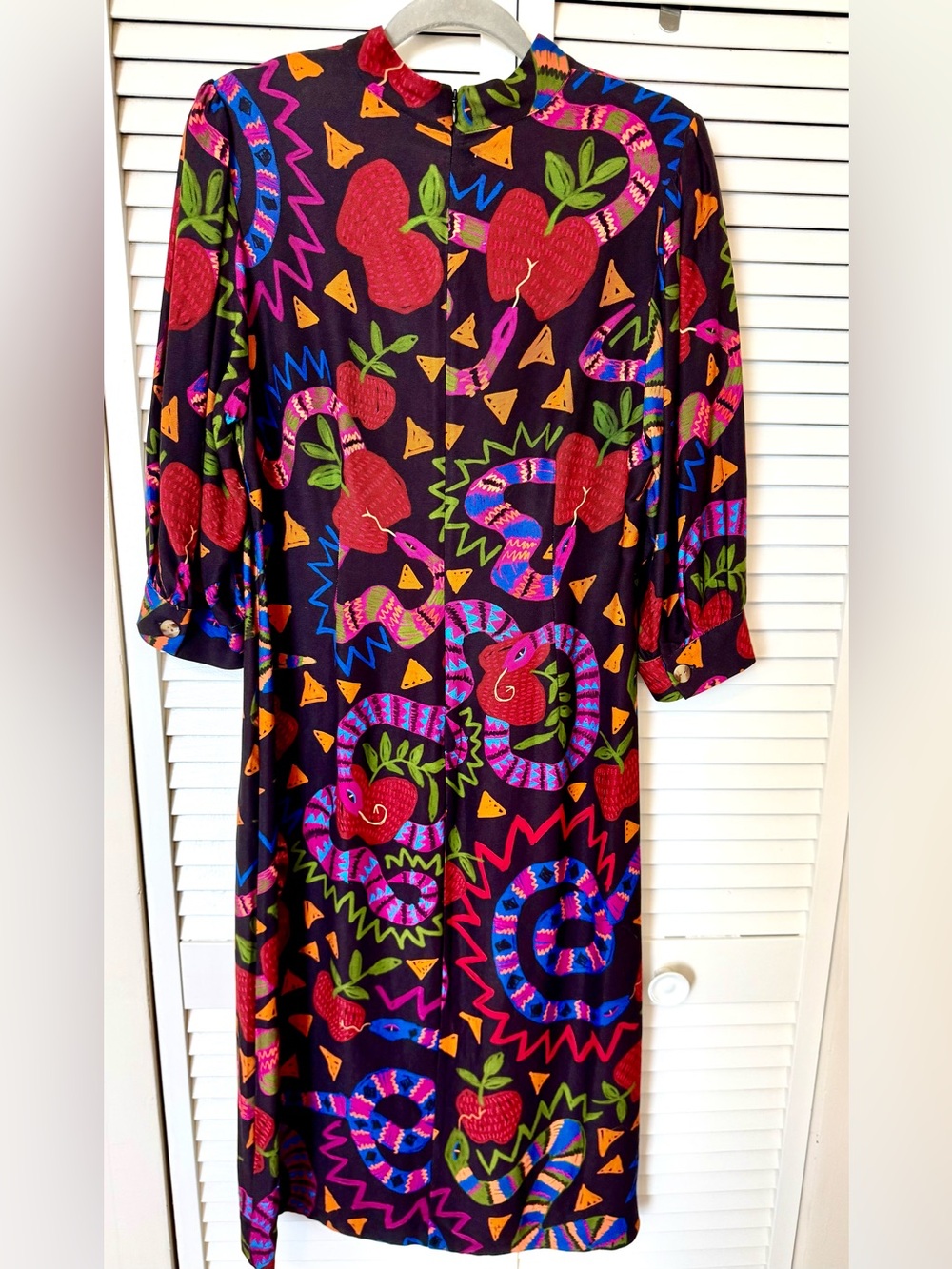 FARM Rio Jungle Snake Fruit Midi
Size L - Picture 5 of 9